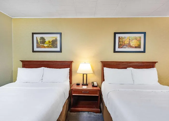 Best Luxury Hotels Near York for Unforgettable Stays